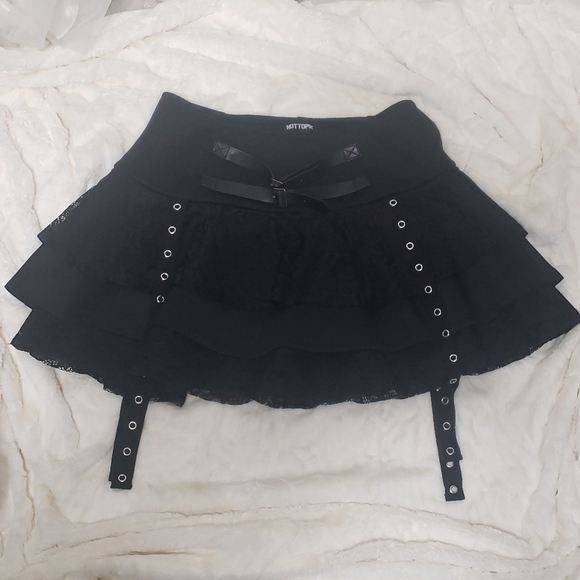 NWT Hot Topic Sz L Black Lace Layered Buckle Mini Skirt - Picture 12 of 12